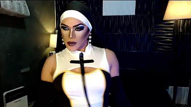 Snapshot of UrtopshemalegoddessAliyah chatting on February 4, 2026, 10:58 pm UrtopshemalegoddessAliyah online show from February 4, 2026, 10:58 pm