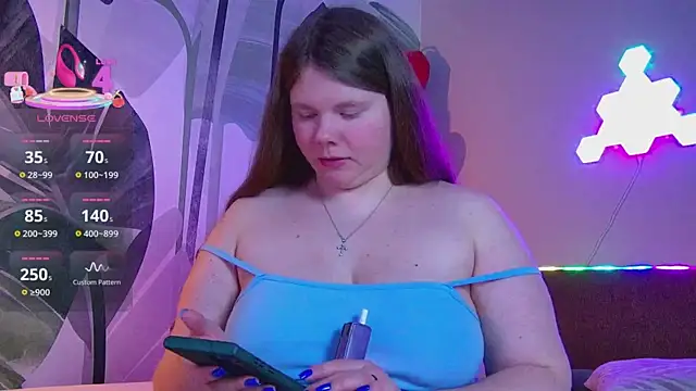 Snapshot of RubyValen chatting on February 25, 2026, 1:15 am RubyValen online show from February 25, 2026, 1:15 am