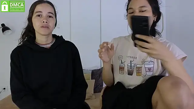 Snapshot of sexychanell_18 chatting on February 20, 2026, 1:33 pm sexychanell 18 online show from February 20, 2026, 1:33 pm