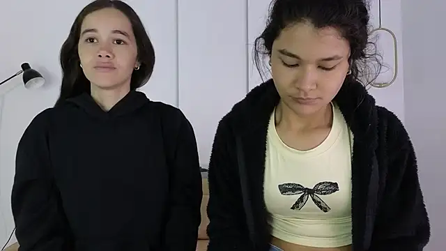 Snapshot of sexychanell_18 chatting on February 23, 2026, 1:19 pm sexychanell 18 online show from February 23, 2026, 1:19 pm