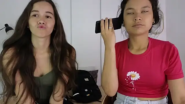 Snapshot of sexychanell_18 chatting on February 26, 2026, 1:32 pm sexychanell 18 online show from February 26, 2026, 1:32 pm