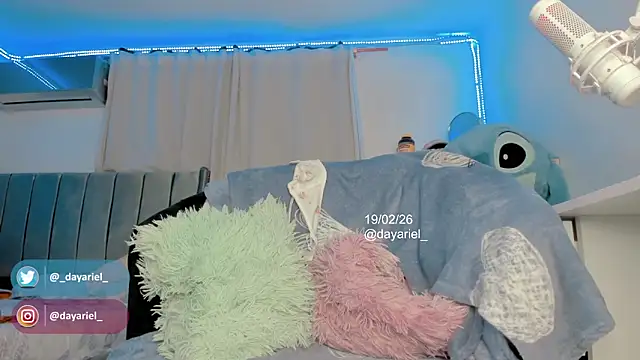 Snapshot of Yellowranger1 chatting on February 20, 2026, 6:26 am Yellowranger1 online show from February 20, 2026, 6:26 am