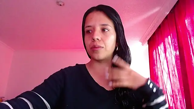 Snapshot of VALERY_MEER chatting on February 27, 2026, 12:27 pm VALERY MEER online show from February 27, 2026, 12:27 pm