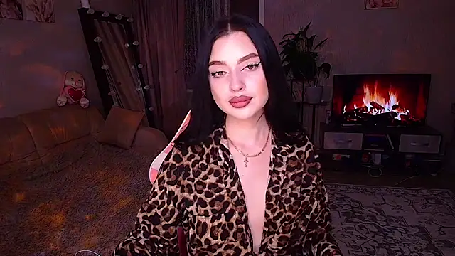 Snapshot of __Malika__ chatting on February 1, 2026, 5:11 pm Malika online show from February 1, 2026, 5:11 pm