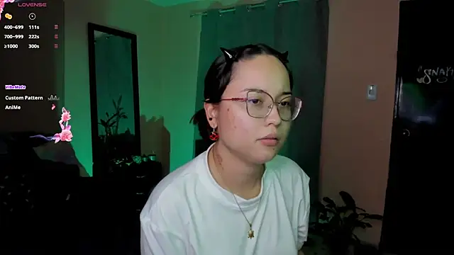 Snapshot of shantalc3rezo chatting on February 22, 2026, 9:02 pm shantalc3rezo online show from February 22, 2026, 9:02 pm