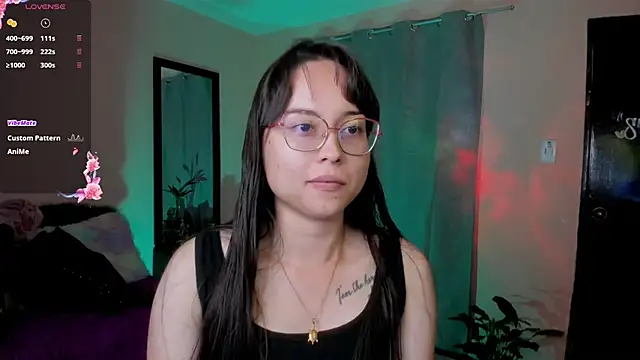 Snapshot of shantalc3rezo chatting on February 24, 2026, 8:18 pm shantalc3rezo online show from February 24, 2026, 8:18 pm