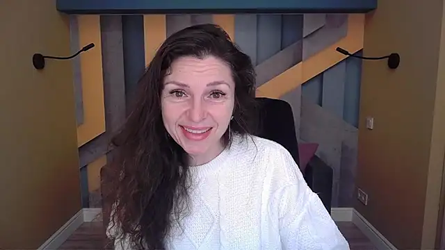 Snapshot of EllaLong chatting on January 18, 2026, 12:31 pm EllaLong online show from January 18, 2026, 12:31 pm