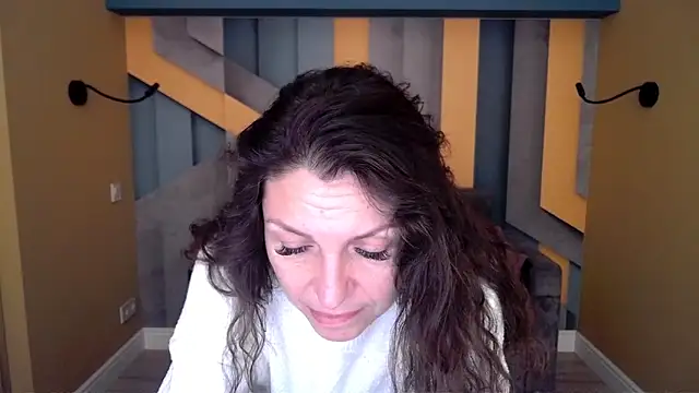 Snapshot of EllaLong chatting on February 20, 2026, 12:27 pm EllaLong online show from February 20, 2026, 12:27 pm