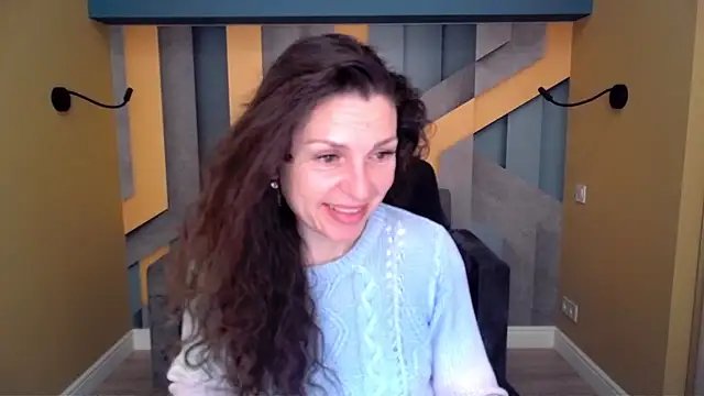 Snapshot of EllaLong chatting on February 25, 2026, 12:37 pm EllaLong online show from February 25, 2026, 12:37 pm