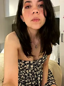 saori 10 online show from December 9, 2024, 1:18 am