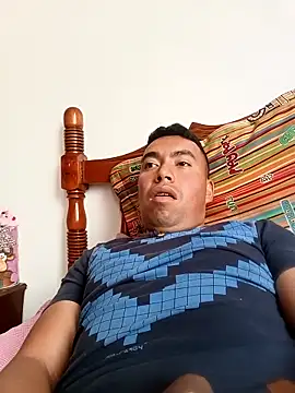 Diego leon27 online show from September 24, 2025, 2:42 pm