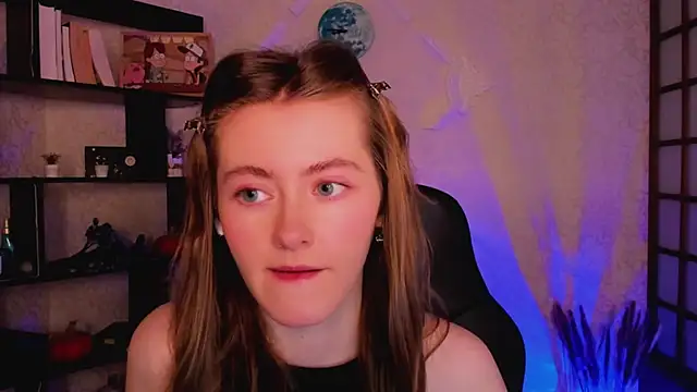 KateCuddle online show from December 9, 2024, 3:40 am