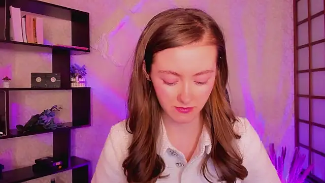 KateCuddle online show from December 26, 2024, 2:22 am