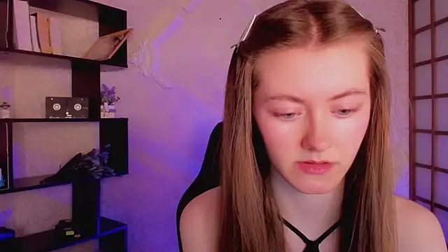 KateCuddle online show from January 17, 2025, 2:18 am