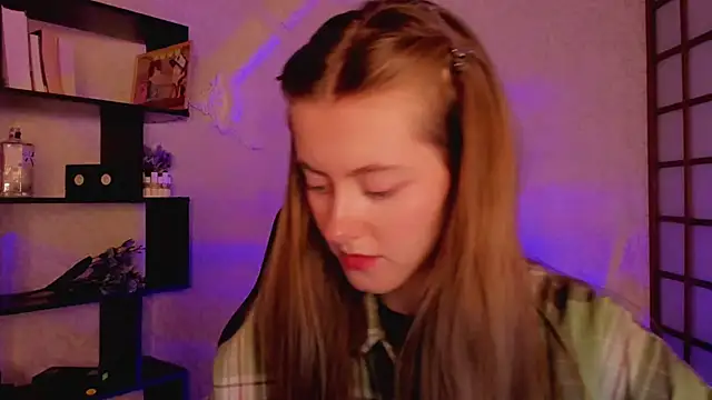 KateCuddle online show from January 28, 2025, 2:11 am