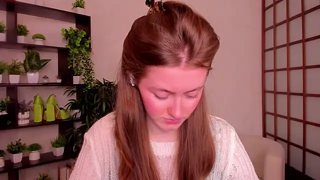 KateCuddle online show from September 19, 2025, 2:24 am