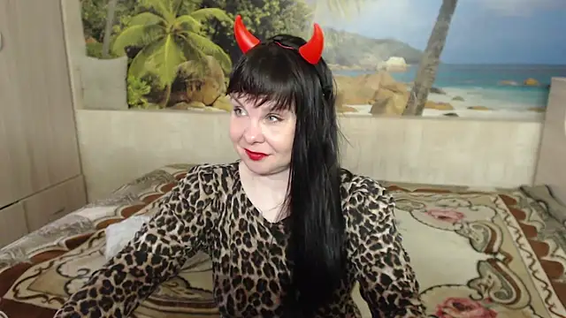 Snapshot of Aphelandra chatting on March 15, 2025, 6:47 am Aphelandra online show from March 15, 2025, 6:47 am