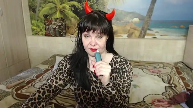 Snapshot of Aphelandra chatting on March 18, 2025, 10:03 am Aphelandra online show from March 18, 2025, 10:03 am