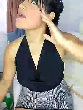 zhayra rose online show from January 12, 2025, 10:33 pm