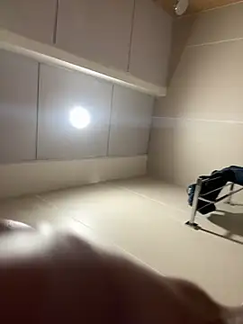 Snapshot of sunny27 chatting on February 28, 2026, 11:33 am sunny27 online show from February 28, 2026, 11:33 am