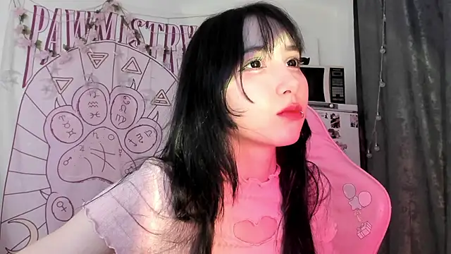 Holy420lolii online show from February 3, 2026, 6:46 pm