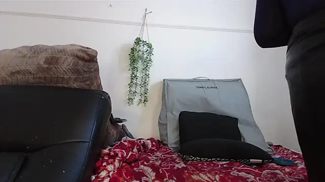 VANESSADDD online show from March 4, 2025, 3:48 pm