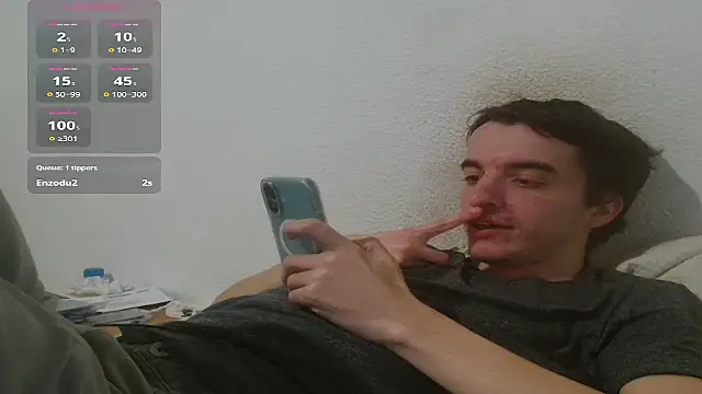 Snapshot of Tombgy07 chatting on March 2, 2026, 8:59 pm Tombgy07 online show from March 2, 2026, 8:59 pm