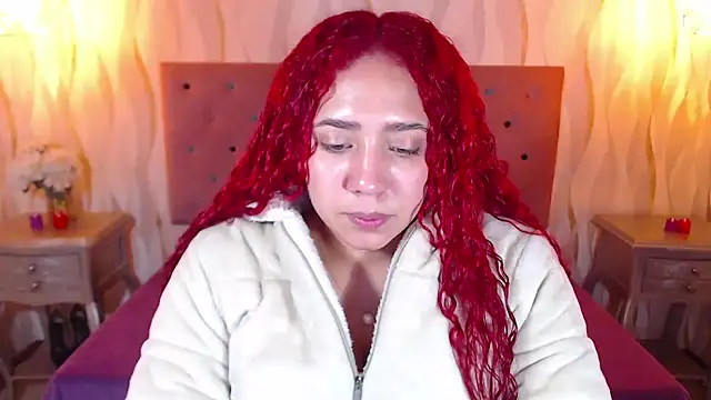 Snapshot of IsabelaLatina chatting on February 14, 2026, 3:20 pm IsabelaLatina online show from February 14, 2026, 3:20 pm