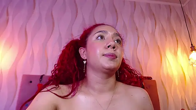 Snapshot of IsabelaLatina chatting on February 28, 2026, 4:52 pm IsabelaLatina online show from February 28, 2026, 4:52 pm