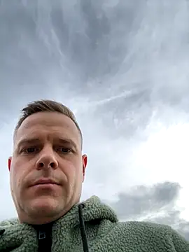 Danii0790 online show from November 1, 2025, 9:44 am