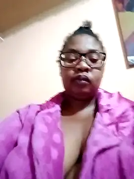 ZOQULUx online show from February 14, 2026, 3:47 am