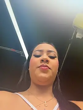 Luisa Fernandaa online show from February 24, 2026, 6:39 pm