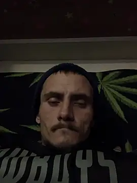 Snapshot of bugboy chatting on January 19, 2026, 3:21 am bugboy online show from January 19, 2026, 3:21 am