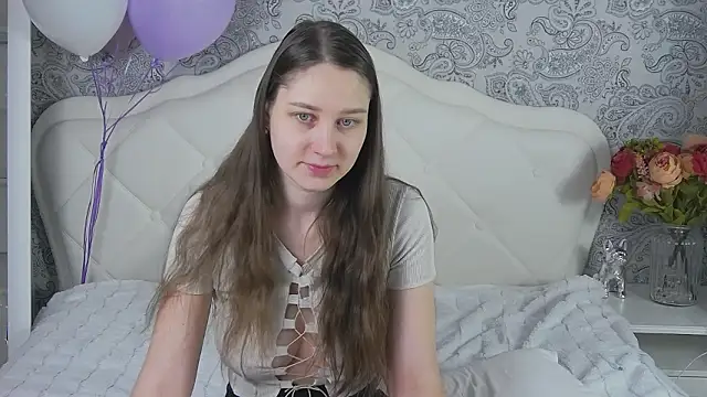 MollyBrams online show from February 6, 2026, 4:06 am