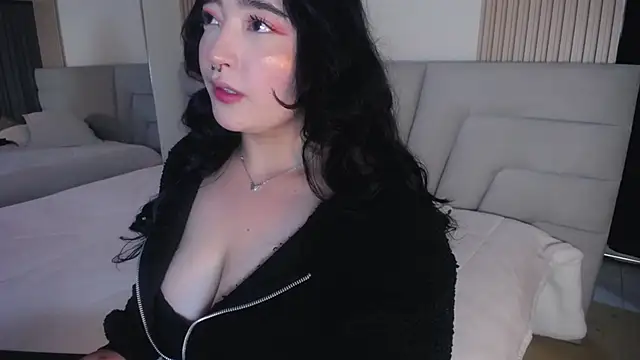 Snapshot of Miss_Loise chatting on January 17, 2026, 3:11 am Miss Loise online show from January 17, 2026, 3:11 am