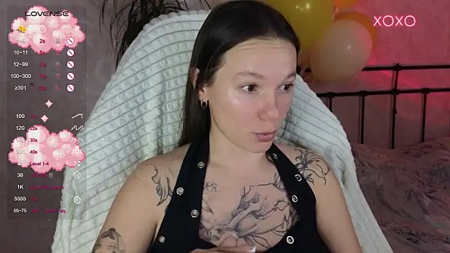 lil luna x online show from February 4, 2026, 7:53 pm