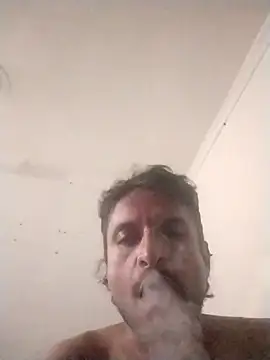 Snapshot of kevin613603 chatting on October 22, 2025, 6:35 am kevin613603 online show from October 22, 2025, 6:35 am