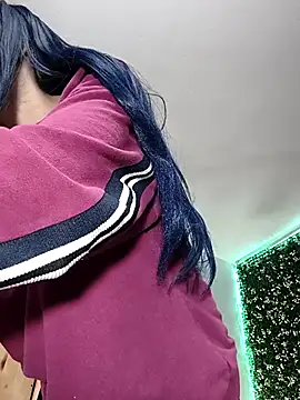 VickyJackson  online show from February 9, 2026, 6:23 pm