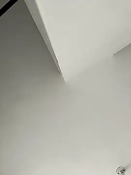 Snapshot of Yelly chatting on February 11, 2026, 6:13 pm Yelly online show from February 11, 2026, 6:13 pm