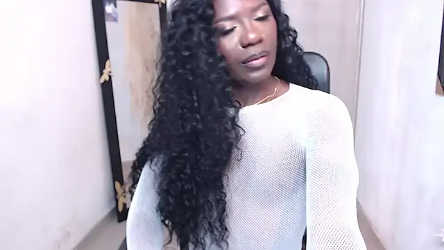 Snapshot of Cherykathaleiya chatting on October 22, 2025, 8:30 pm Cherykathaleiya online show from October 22, 2025, 8:30 pm