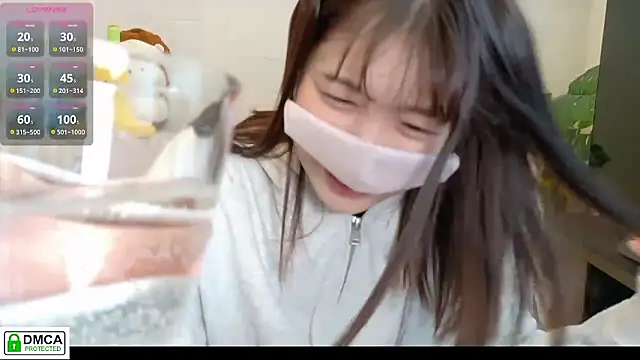 SUZU  online show from March 1, 2026, 12:12 am