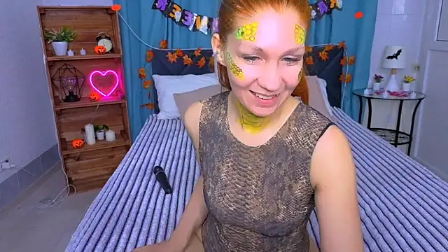 LucieHells online show from October 30, 2025, 1:29 am