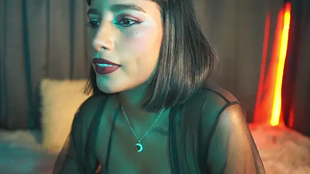 Snapshot of JulietaWinona chatting on February 26, 2026, 10:31 pm JulietaWinona online show from February 26, 2026, 10:31 pm