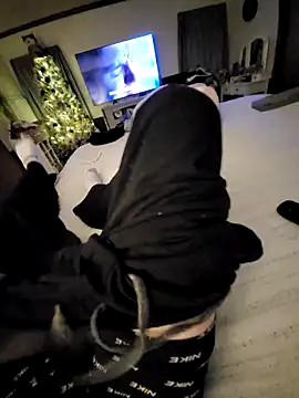 Snapshot of JoJob10 chatting on December 16, 2025, 10:59 pm JoJob10 online show from December 16, 2025, 10:59 pm