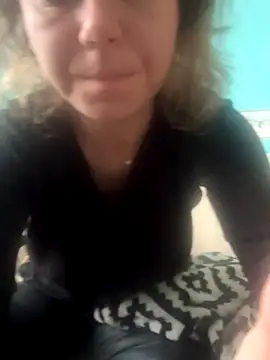 Snapshot of BabyNila chatting on December 19, 2025, 7:59 am BabyNila online show from December 19, 2025, 7:59 am