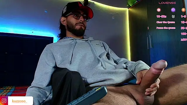 kuzzcoo online show from February 25, 2026, 12:48 pm