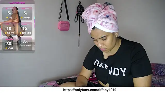 Snapshot of tiffany__pink chatting on February 26, 2026, 8:19 pm tiffany pink online show from February 26, 2026, 8:19 pm