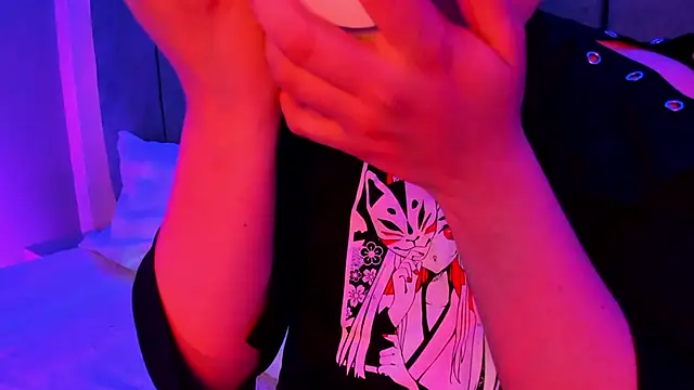 Snapshot of Satuurn_ chatting on January 17, 2025, 2:18 pm Satuurn online show from January 17, 2025, 2:18 pm