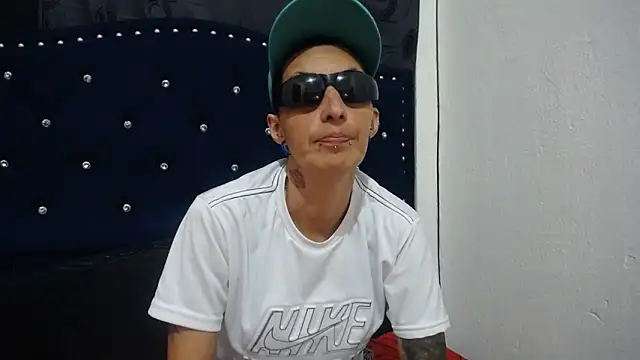 Snapshot of anyu1306 chatting on December 11, 2024, 5:53 am anyu1306 online show from December 11, 2024, 5:53 am