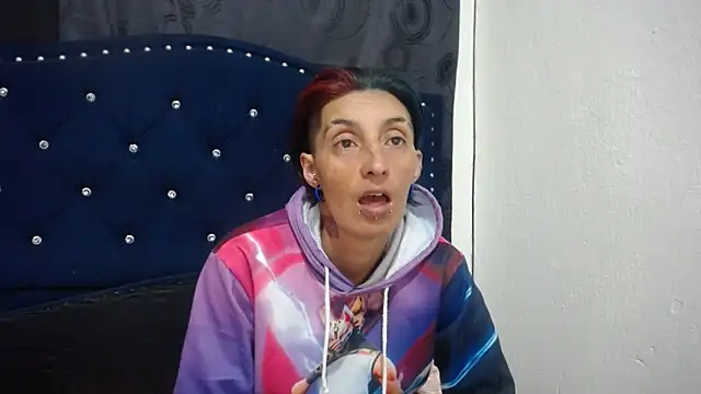 Snapshot of anyu1306 chatting on February 12, 2025, 4:44 am anyu1306 online show from February 12, 2025, 4:44 am